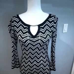 White House / Black Market Tunic